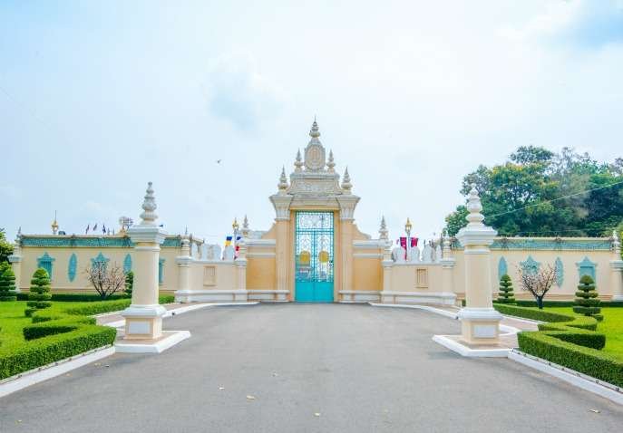 Day 7 Cambodia: Say bye to Cambodia today!